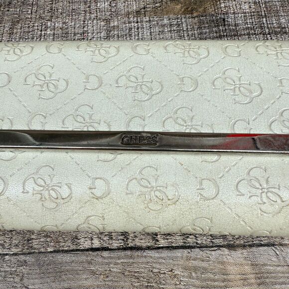 Guess White Leather Wallet - Picture 4 of 16
